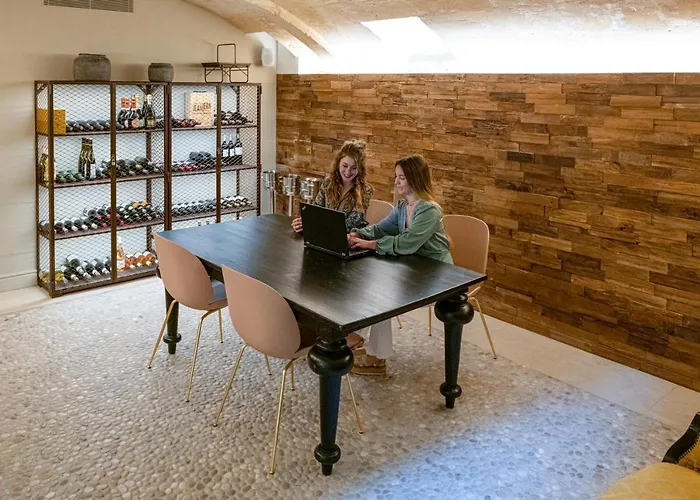 Boutique Sastre فندق